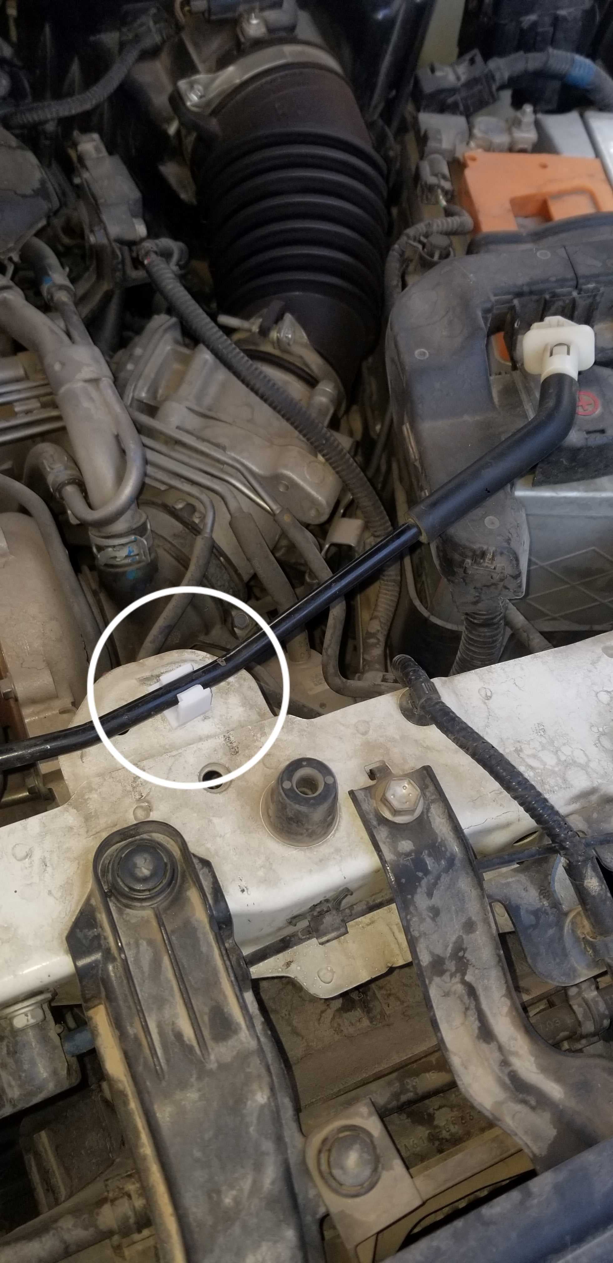 Photo of Honda CR-V 4th Generation Hood Rod Holder Clip