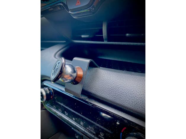 Photo of GR Yaris Phone Clip