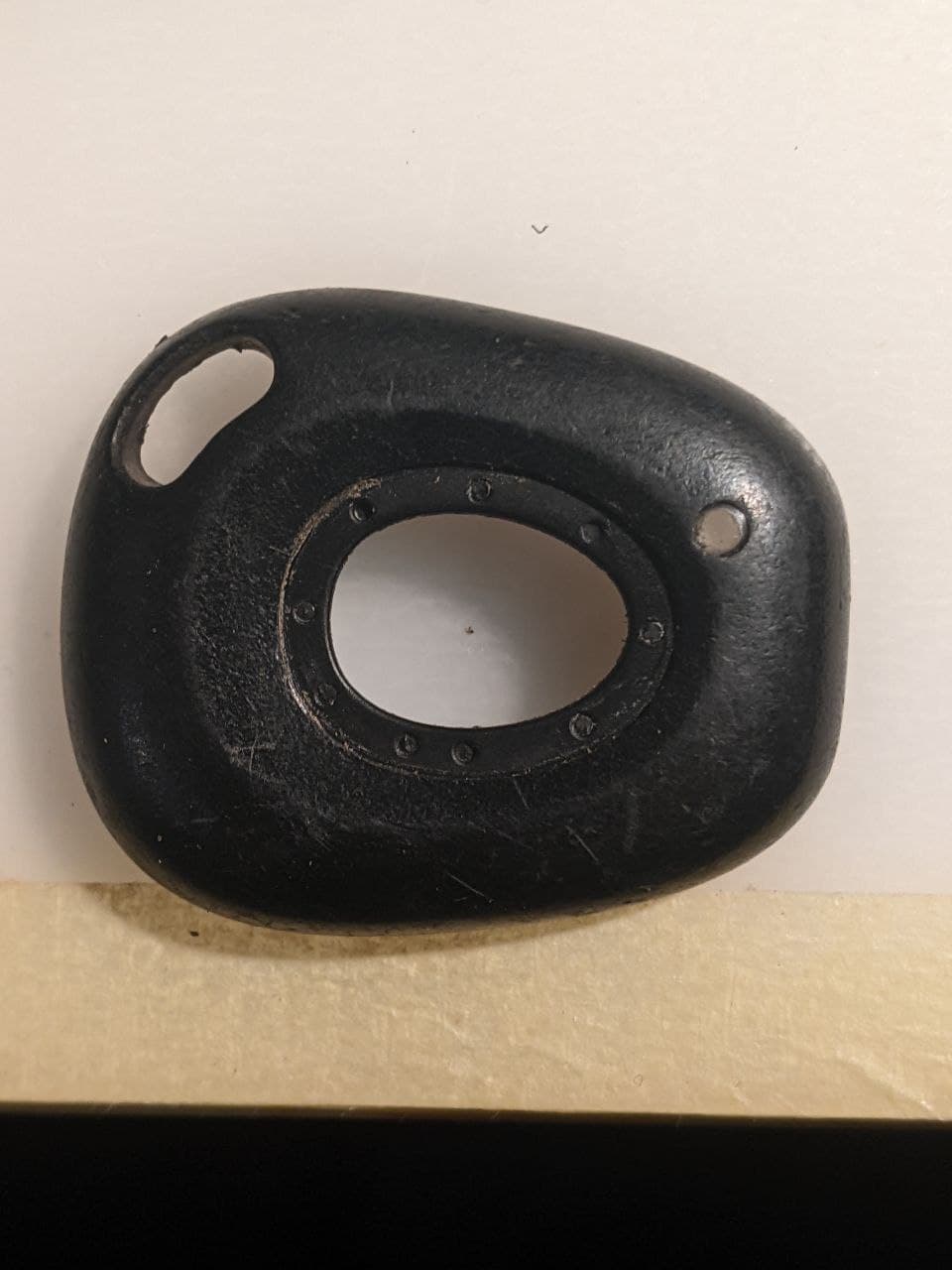 Photo of replaced button for the renault espace 3 key
