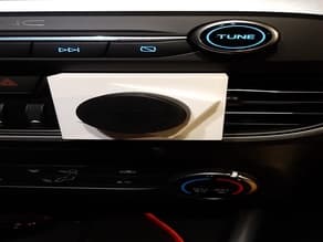 Ford Focus mobile phone holdder - image